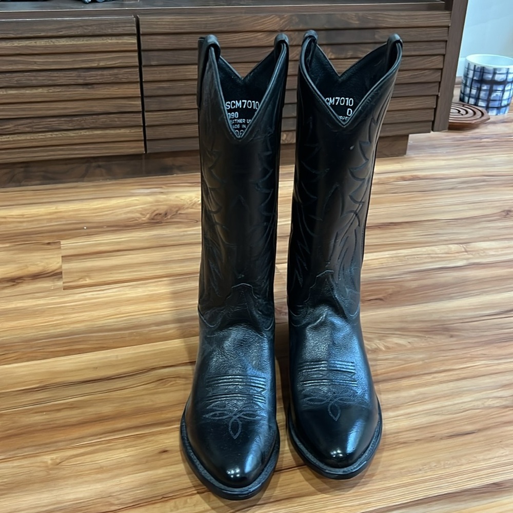Old West MENS Cowboy Boots. Black. Size 9.